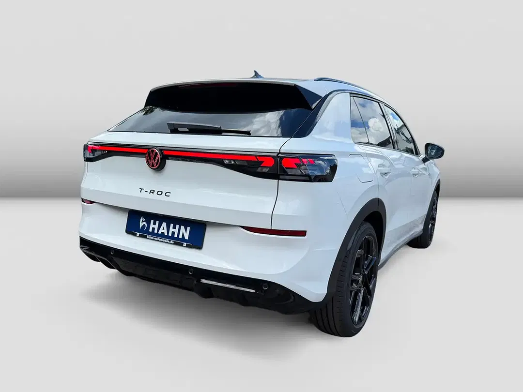 Volkswagen T-Roc - Thumbnail 3