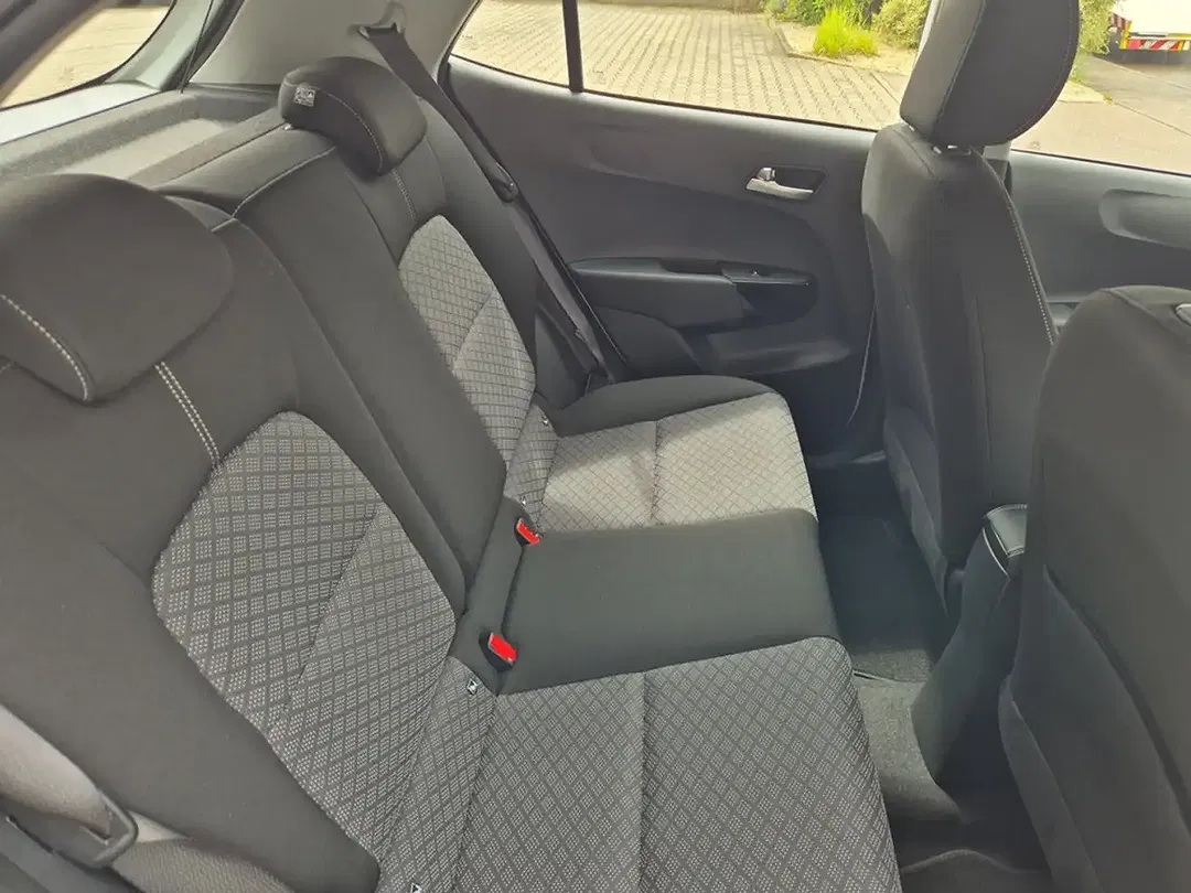 Kia Picanto - Thumbnail 11