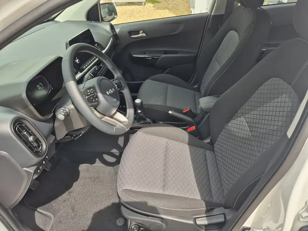 Kia Picanto - Thumbnail 8