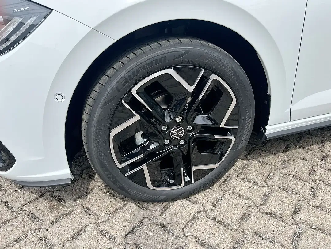 Volkswagen Polo - Thumbnail 8