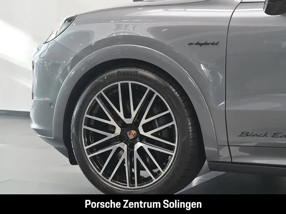 Porsche Cayenne - Thumbnail 10