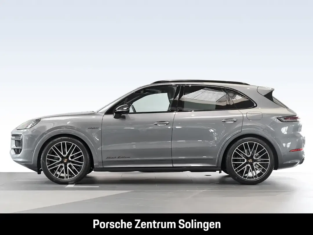 Porsche Cayenne - Thumbnail 2