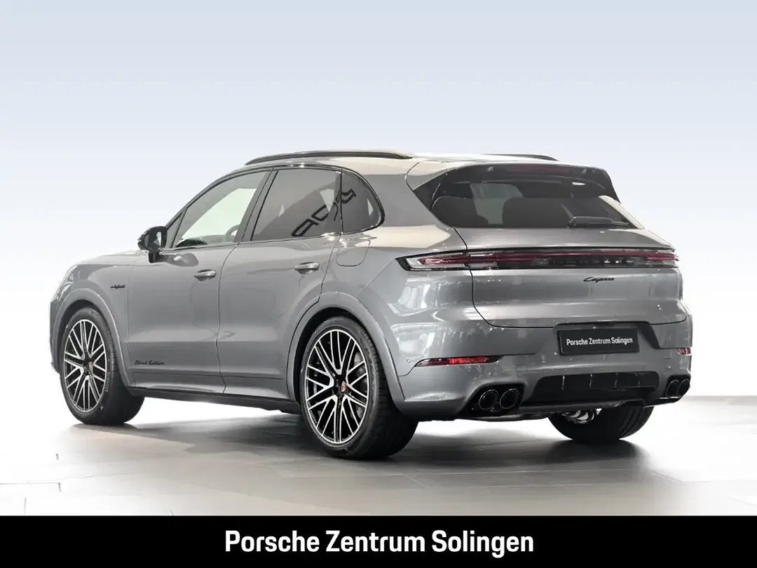 Porsche Cayenne - Thumbnail 3