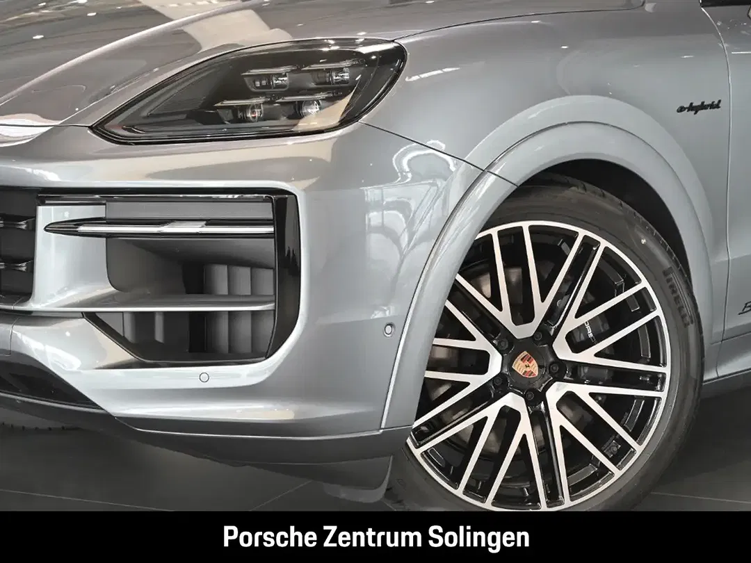 Porsche Cayenne - Thumbnail 6