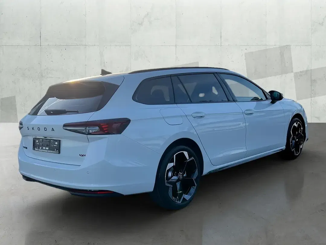 Skoda Superb - Thumbnail 2