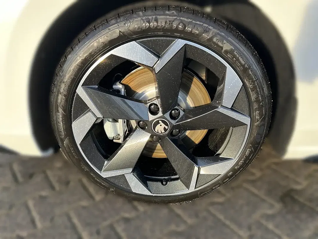 Skoda Superb - Thumbnail 5