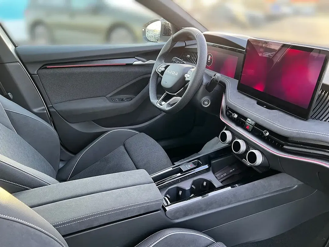 Skoda Superb - Thumbnail 6