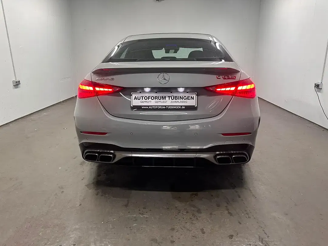 Mercedes-Benz C 63 AMG - Thumbnail 6