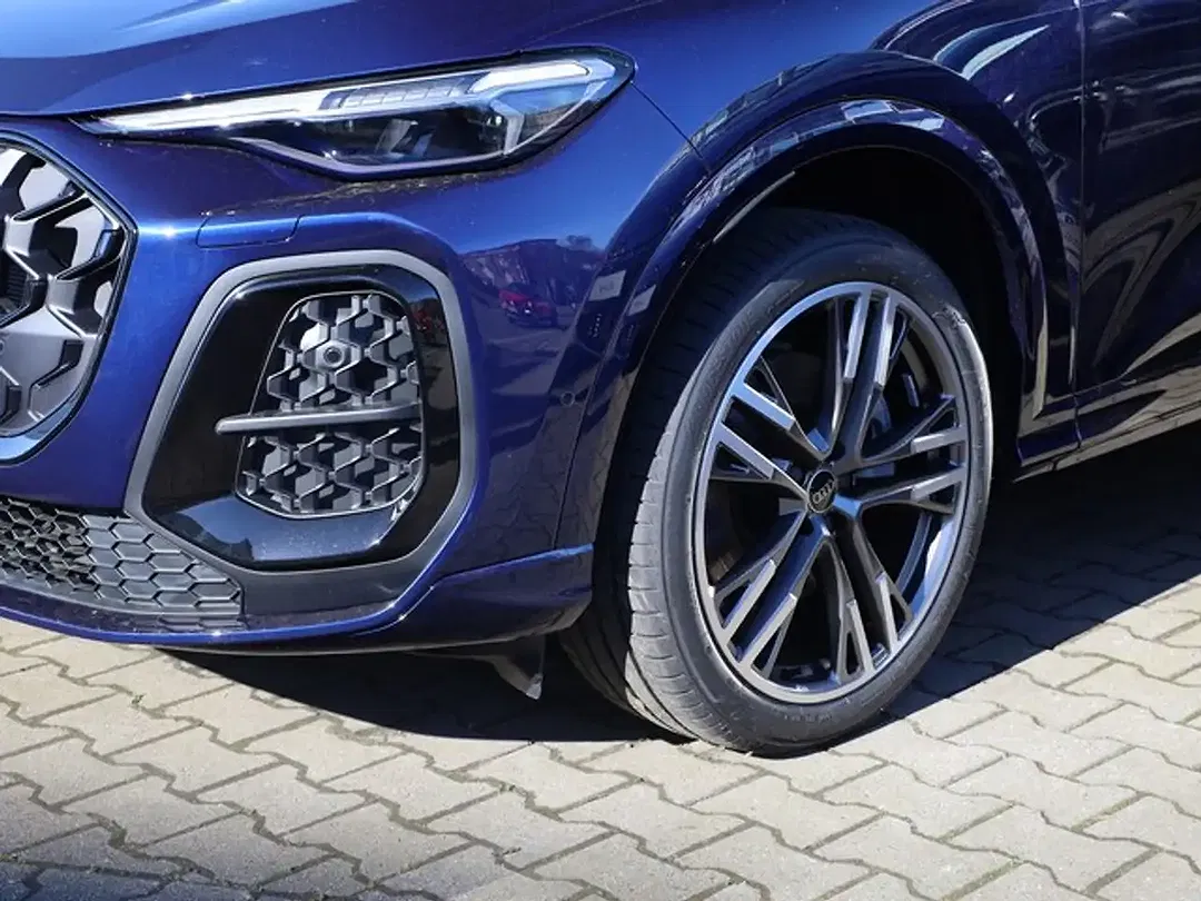 Audi Q5 - Thumbnail 10