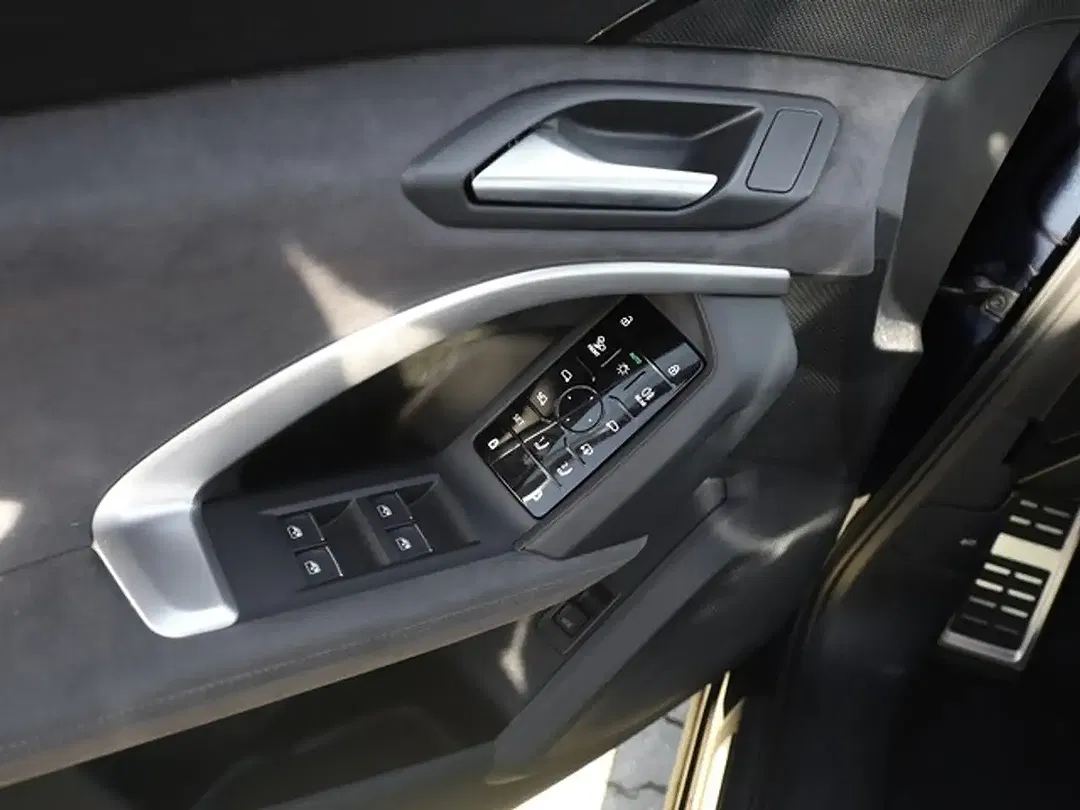 Audi Q5 - Thumbnail 6