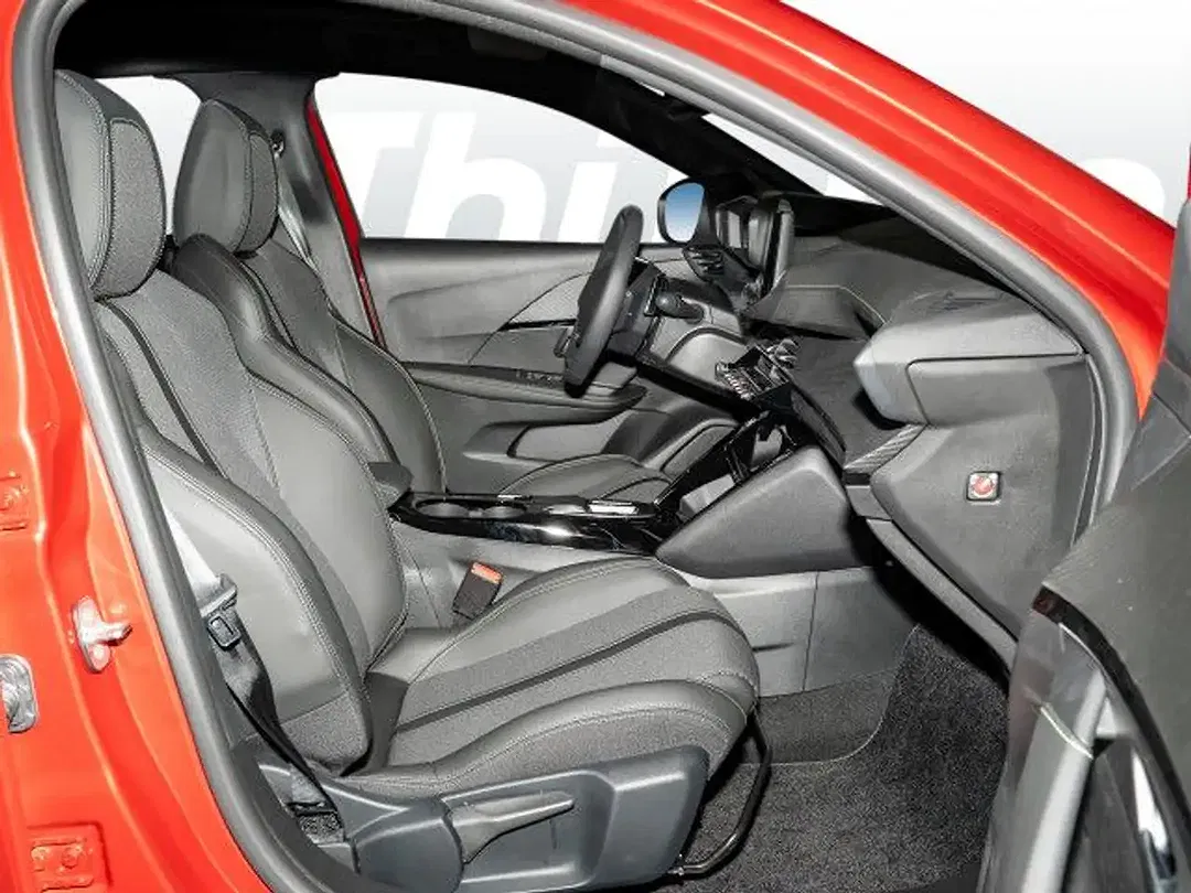 Peugeot 208 - Thumbnail 3
