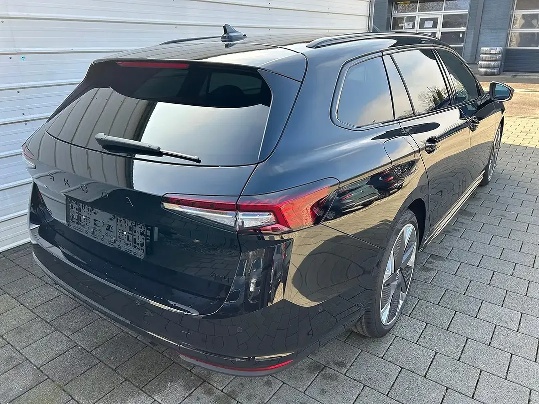 Skoda Superb - Thumbnail 11