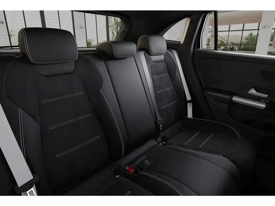 Mercedes-Benz GLA 220 - Thumbnail 9