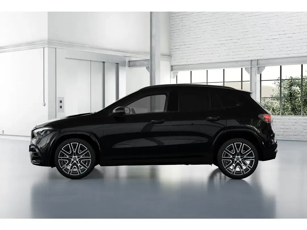 Mercedes-Benz GLA 220 - Thumbnail 3