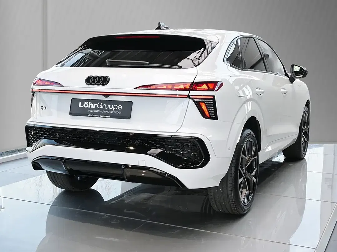 Audi Q3 - Thumbnail 4