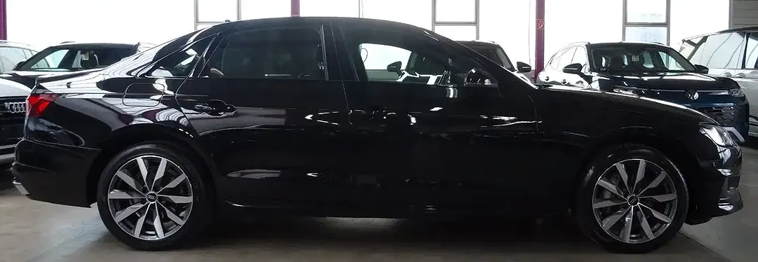 Audi A4 - Thumbnail 5