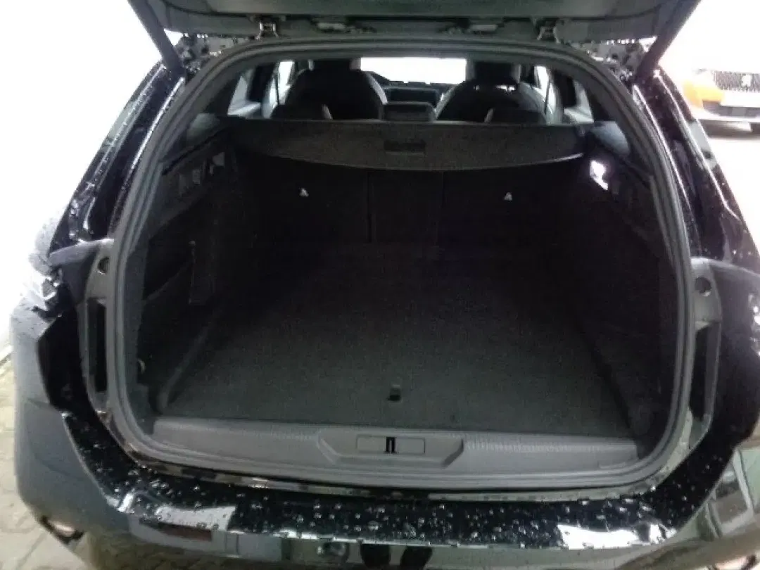 Peugeot 308 - Thumbnail 8