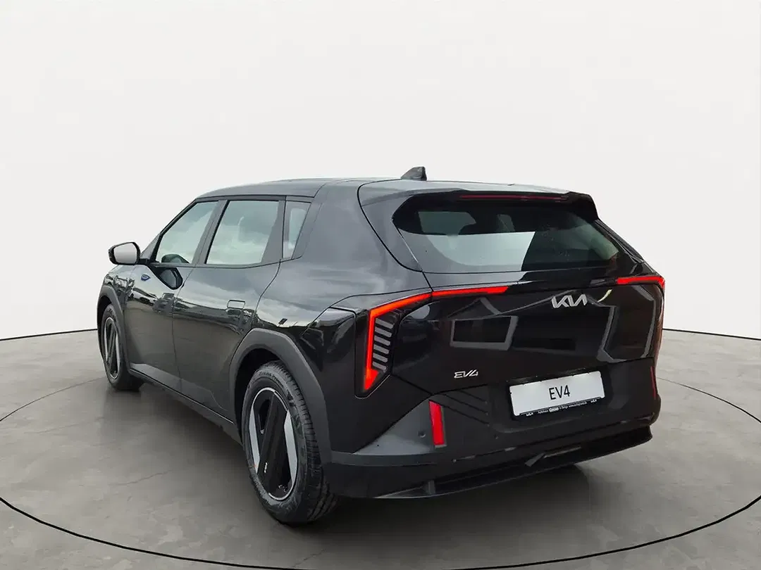 Kia EV4 - Thumbnail 4