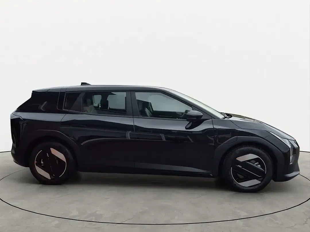 Kia EV4 - Thumbnail 6