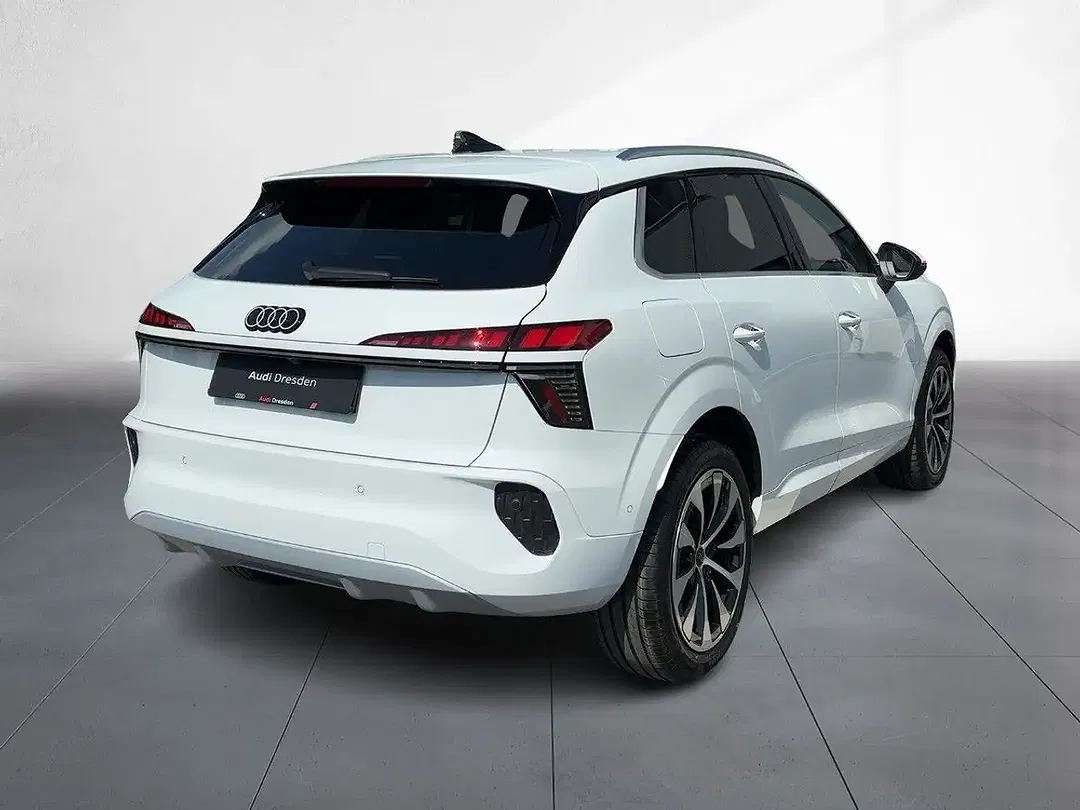 Audi Q3 - Thumbnail 2