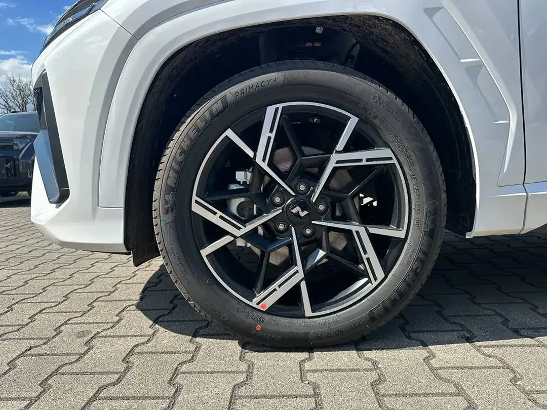 Hyundai TUCSON - Thumbnail 9