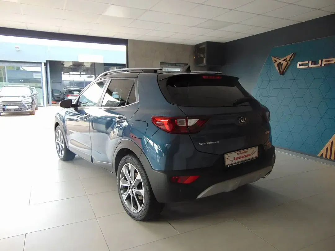 Kia Stonic - Thumbnail 3