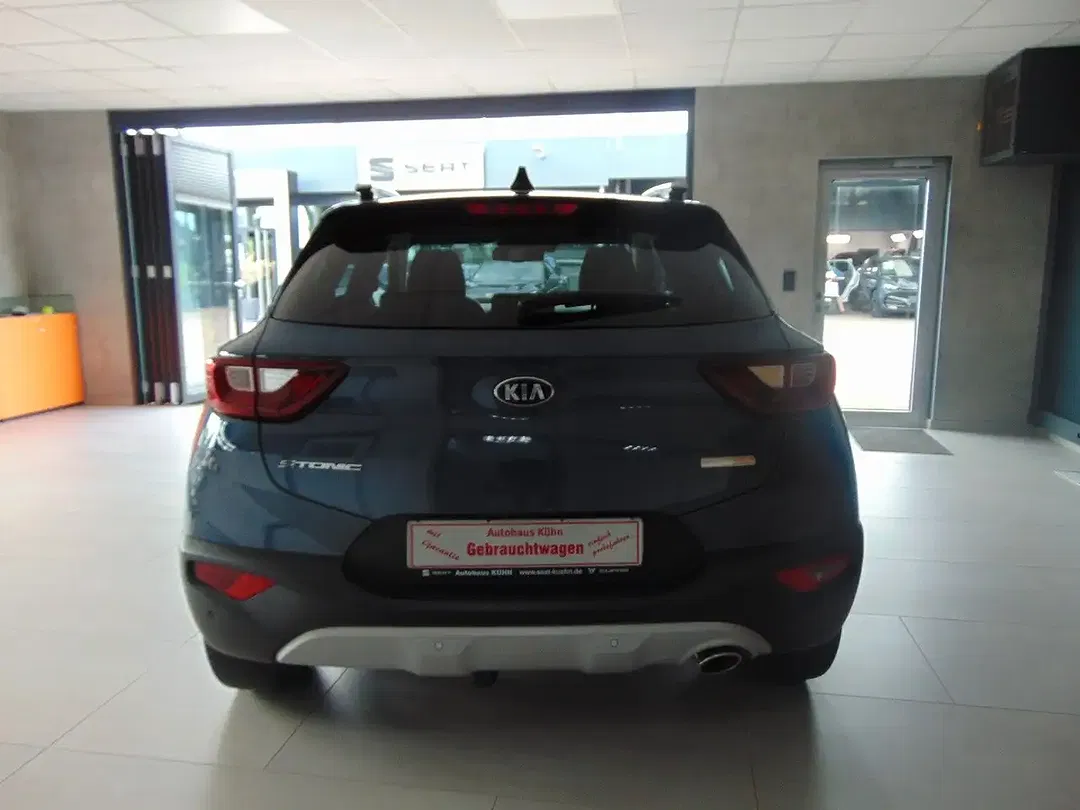 Kia Stonic - Thumbnail 4