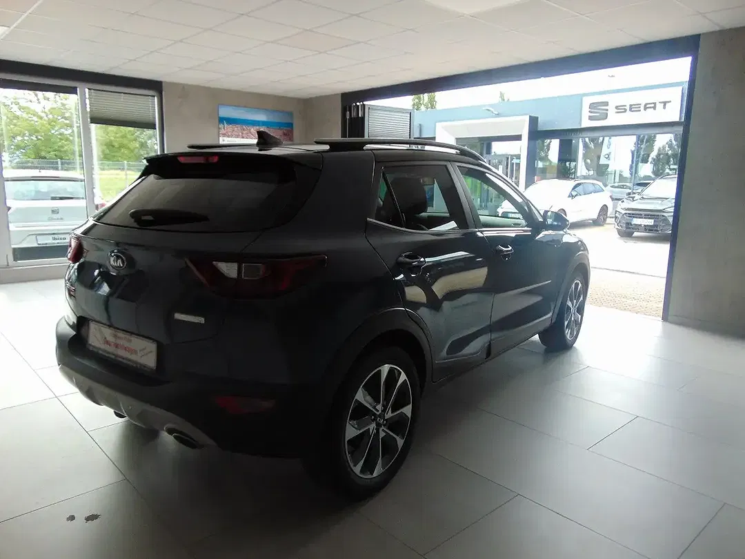 Kia Stonic - Thumbnail 5