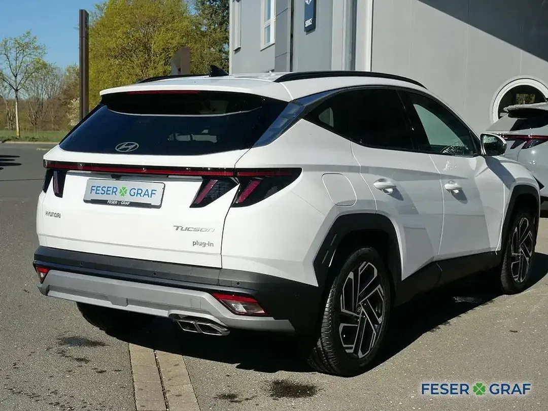 Hyundai TUCSON - Thumbnail 2