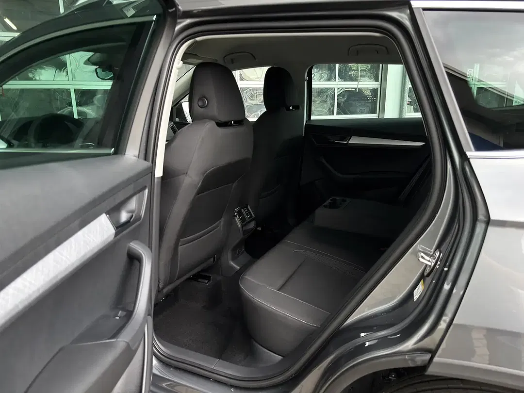 Skoda Karoq - Thumbnail 10