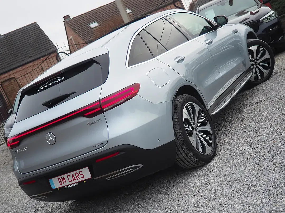 Mercedes-Benz EQC 400 - Thumbnail 6