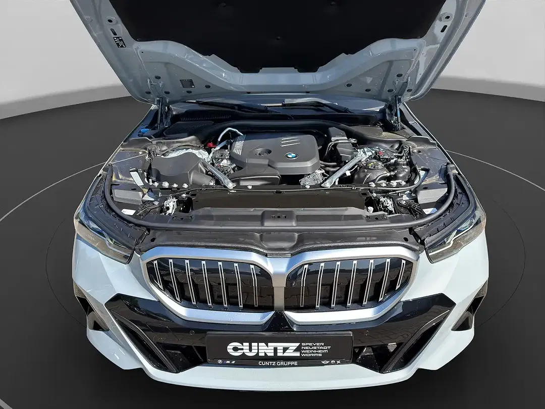BMW 520 - Thumbnail 15