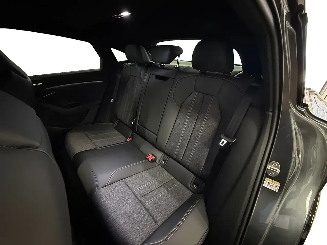Audi Q6 e-tron - Thumbnail 10