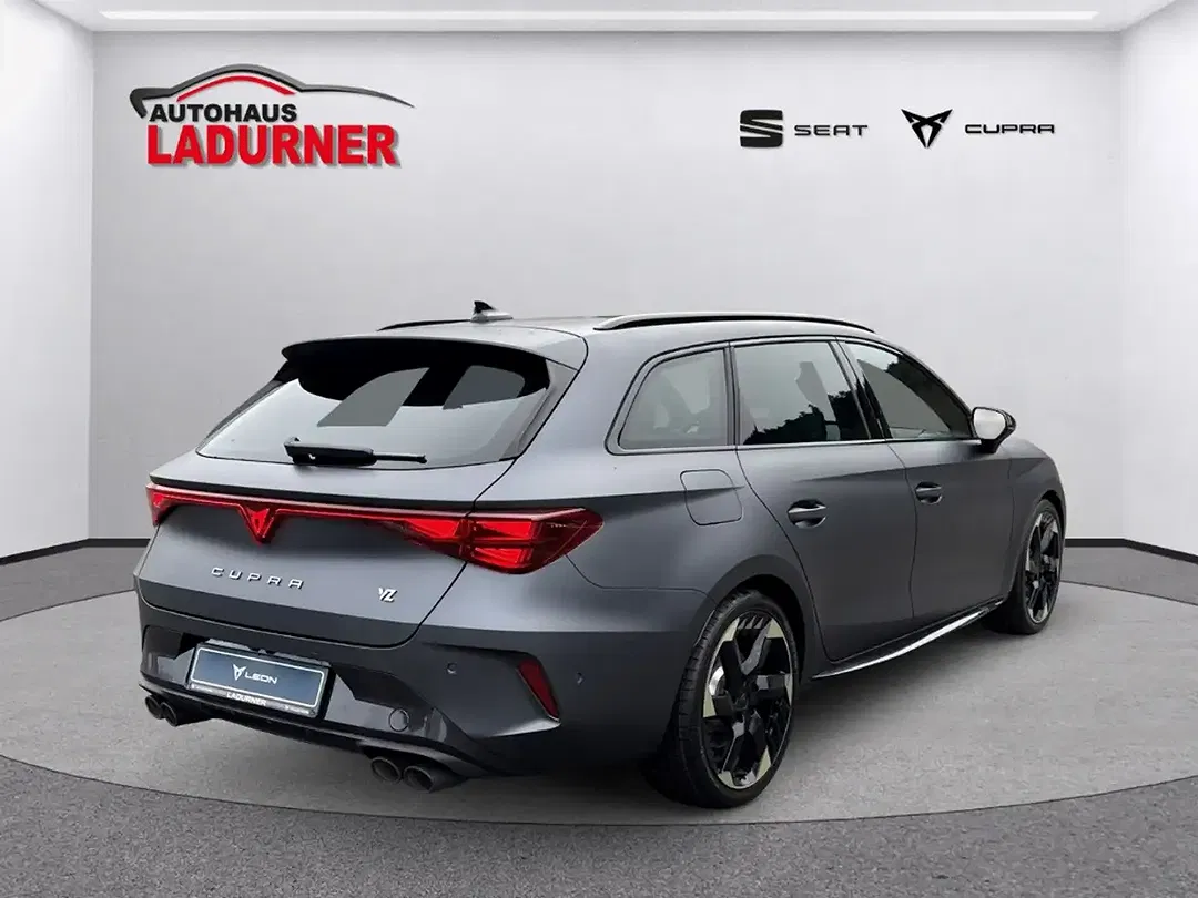 CUPRA Leon - Thumbnail 4