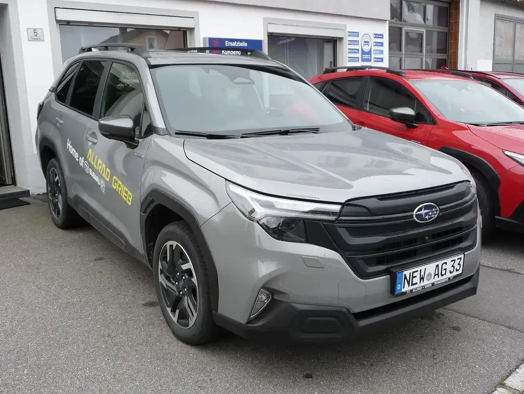 Subaru Forester - Thumbnail 3
