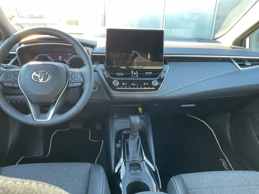 Toyota Corolla - Thumbnail 12