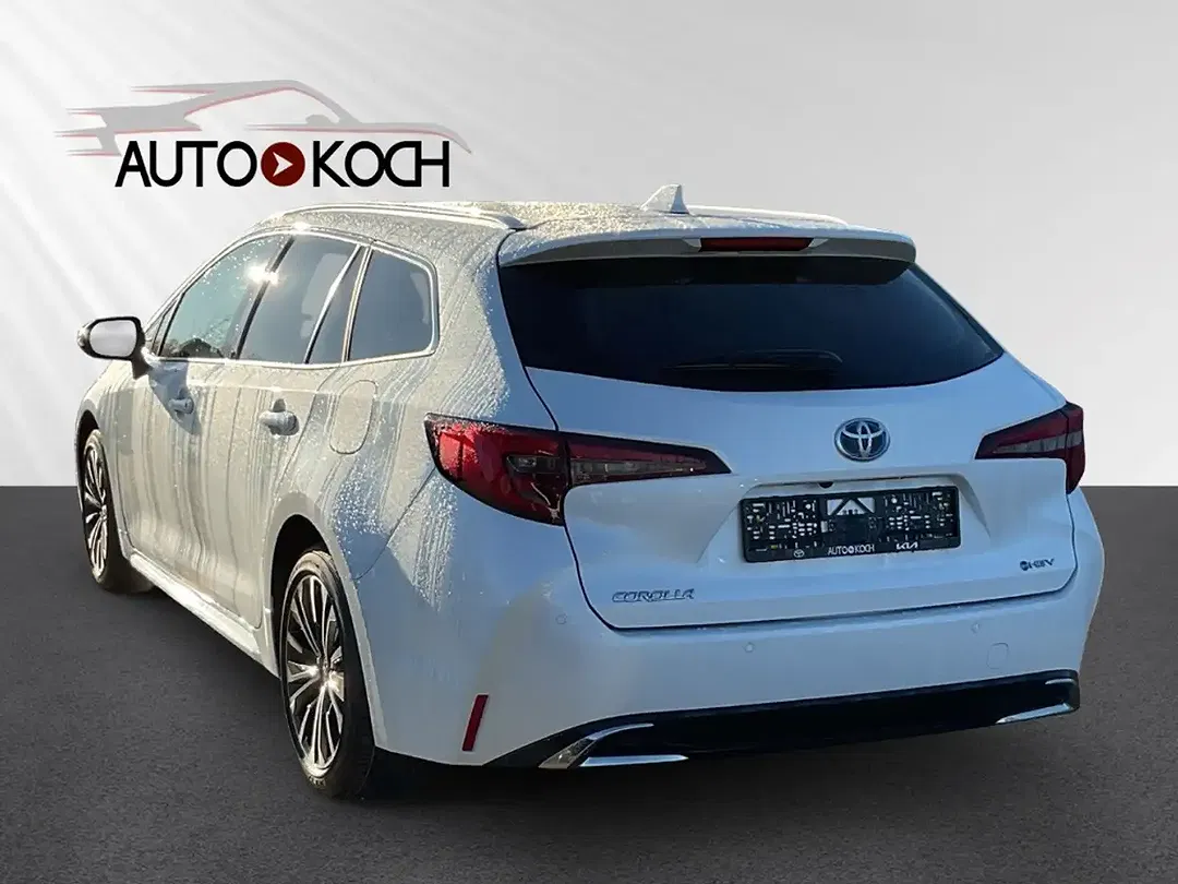 Toyota Corolla - Thumbnail 4