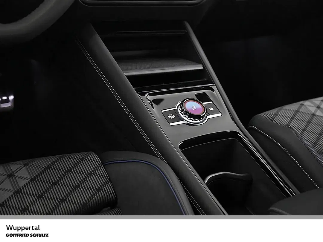 Volkswagen Tiguan - Thumbnail 15