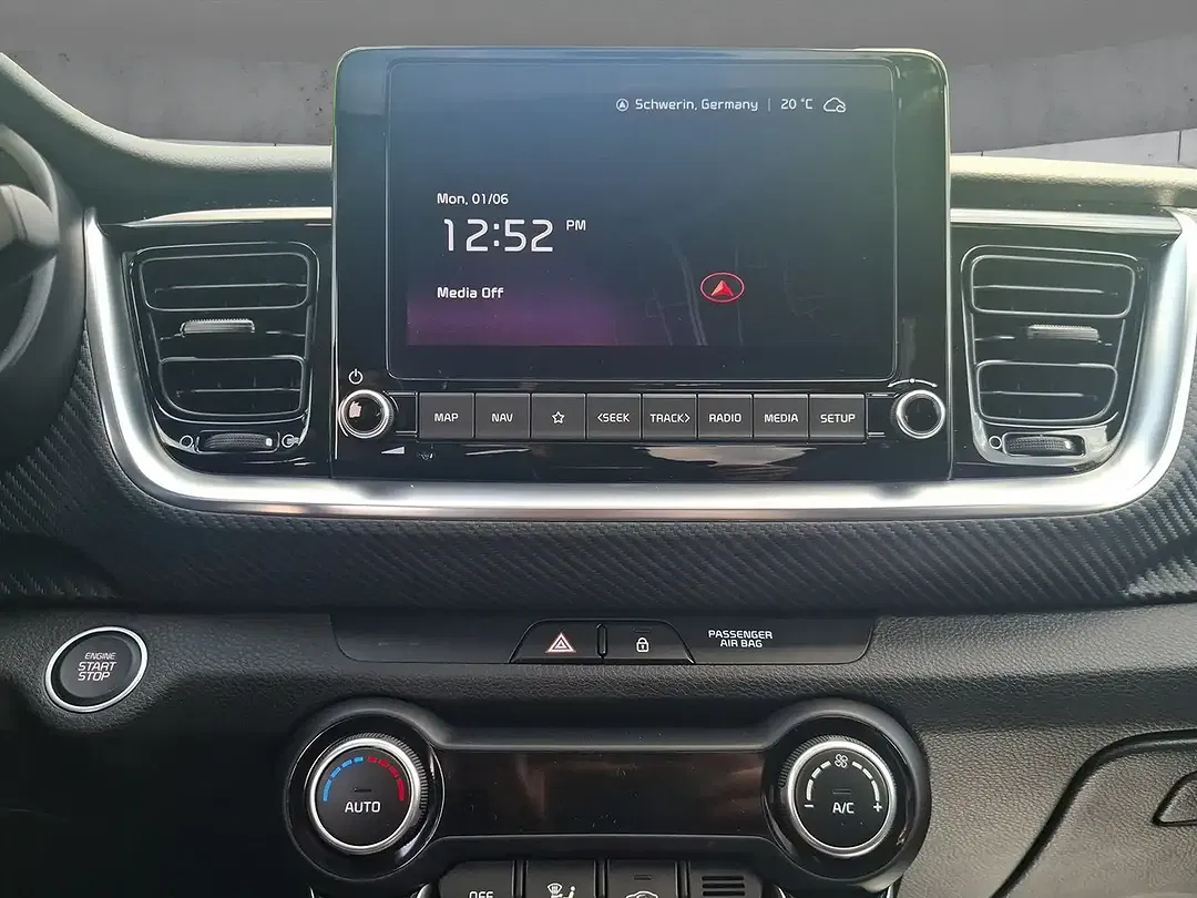 Kia Stonic - Thumbnail 15