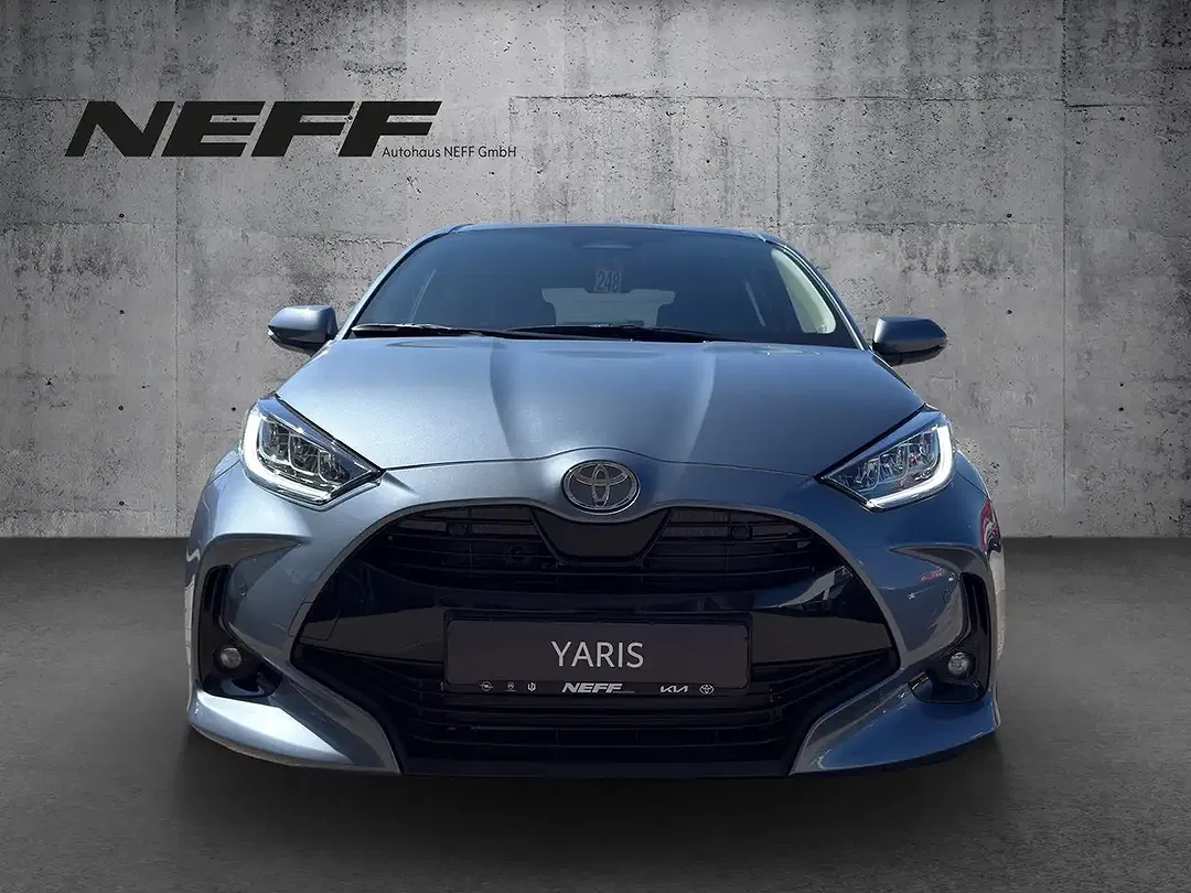 Toyota Yaris - Thumbnail 8