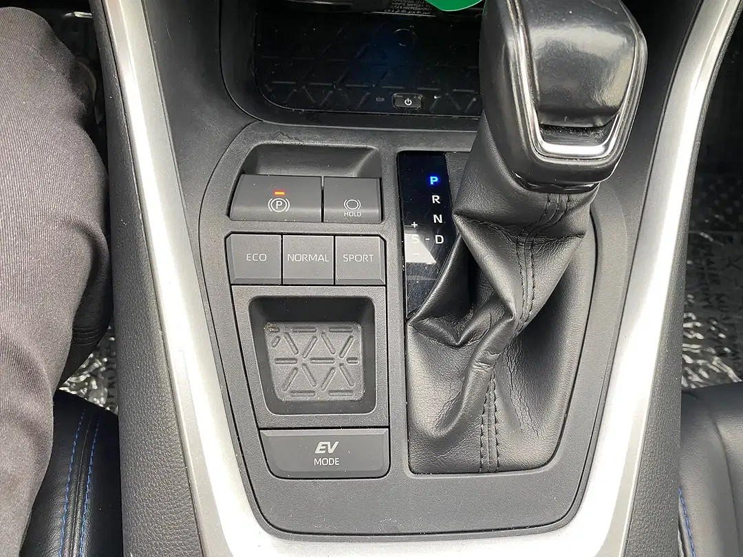 Toyota RAV 4 - Thumbnail 15