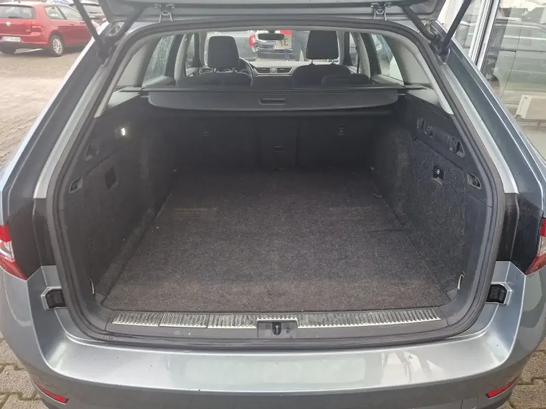 Skoda Superb - Thumbnail 10