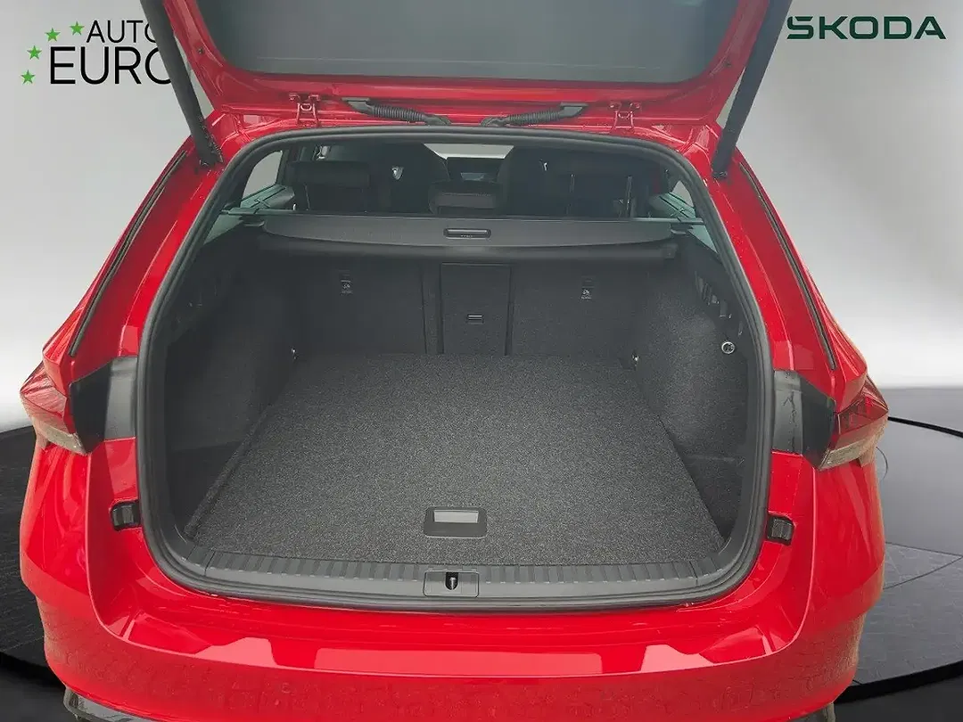 Skoda Octavia - Thumbnail 3