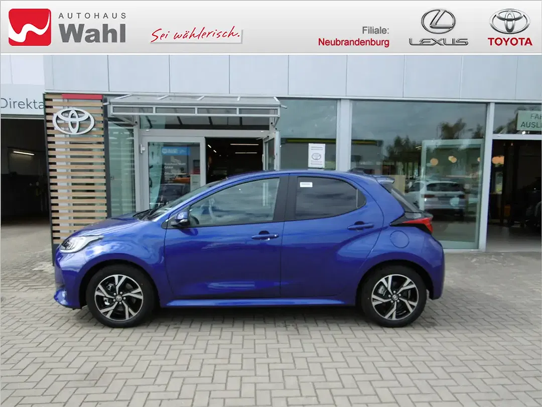 Toyota Yaris - Thumbnail 2