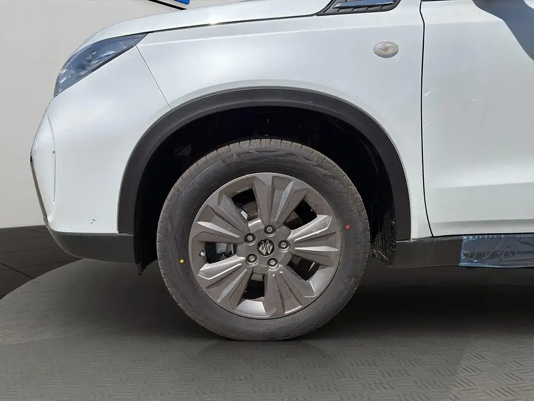 Suzuki Vitara - Thumbnail 9