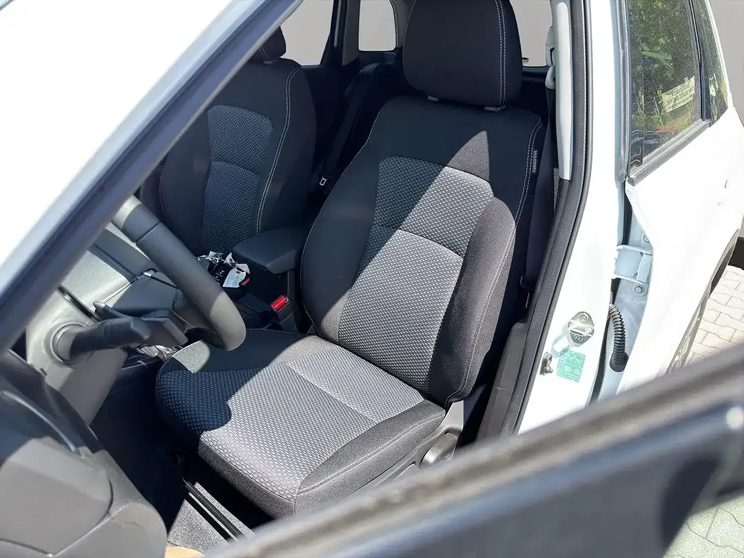 Suzuki Vitara - Thumbnail 10