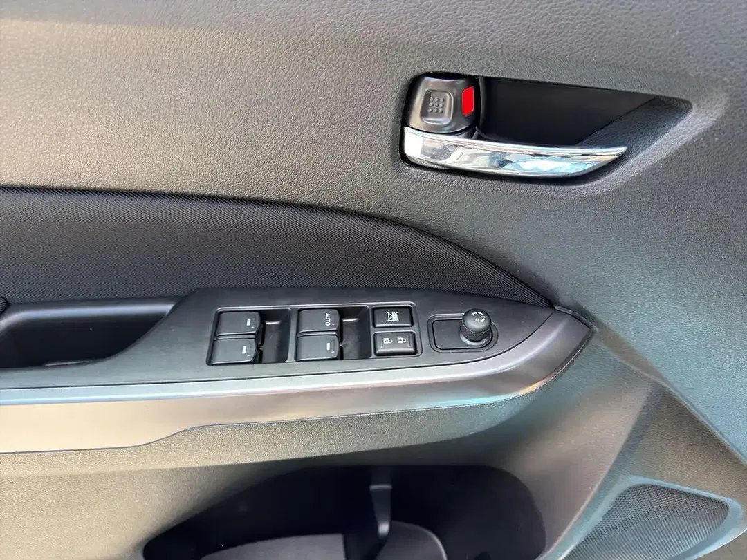 Suzuki Vitara - Thumbnail 13