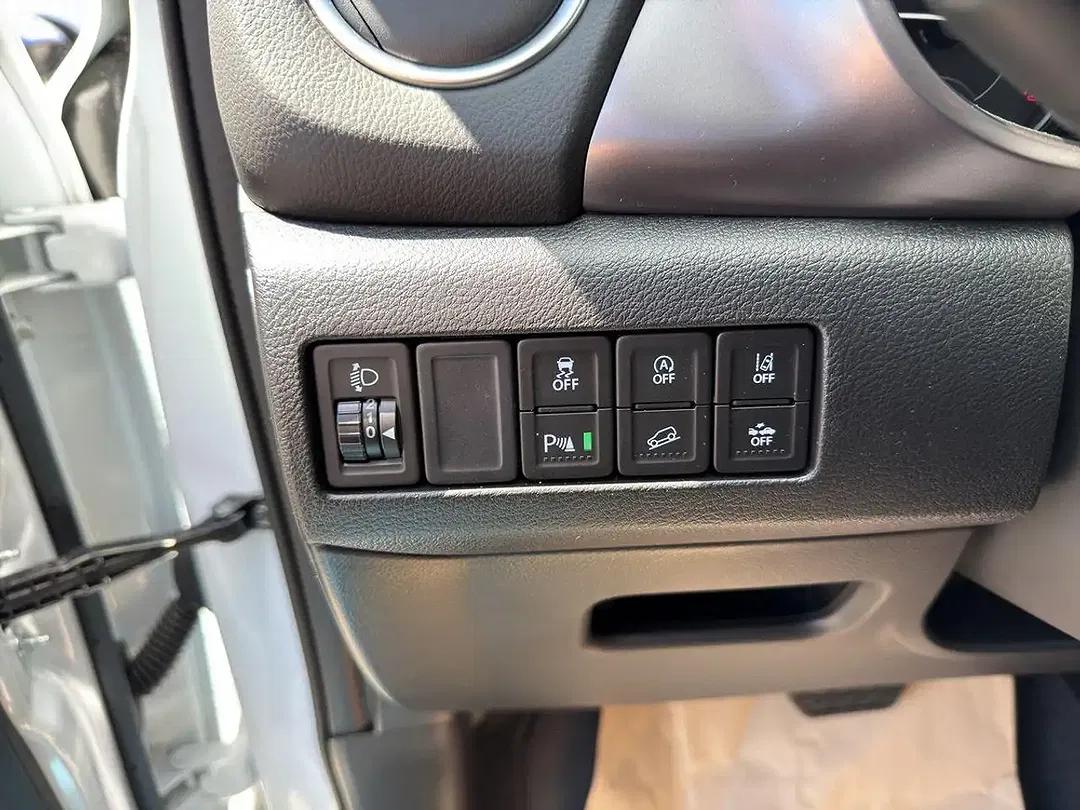Suzuki Vitara - Thumbnail 14
