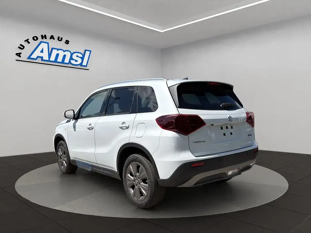 Suzuki Vitara - Thumbnail 3