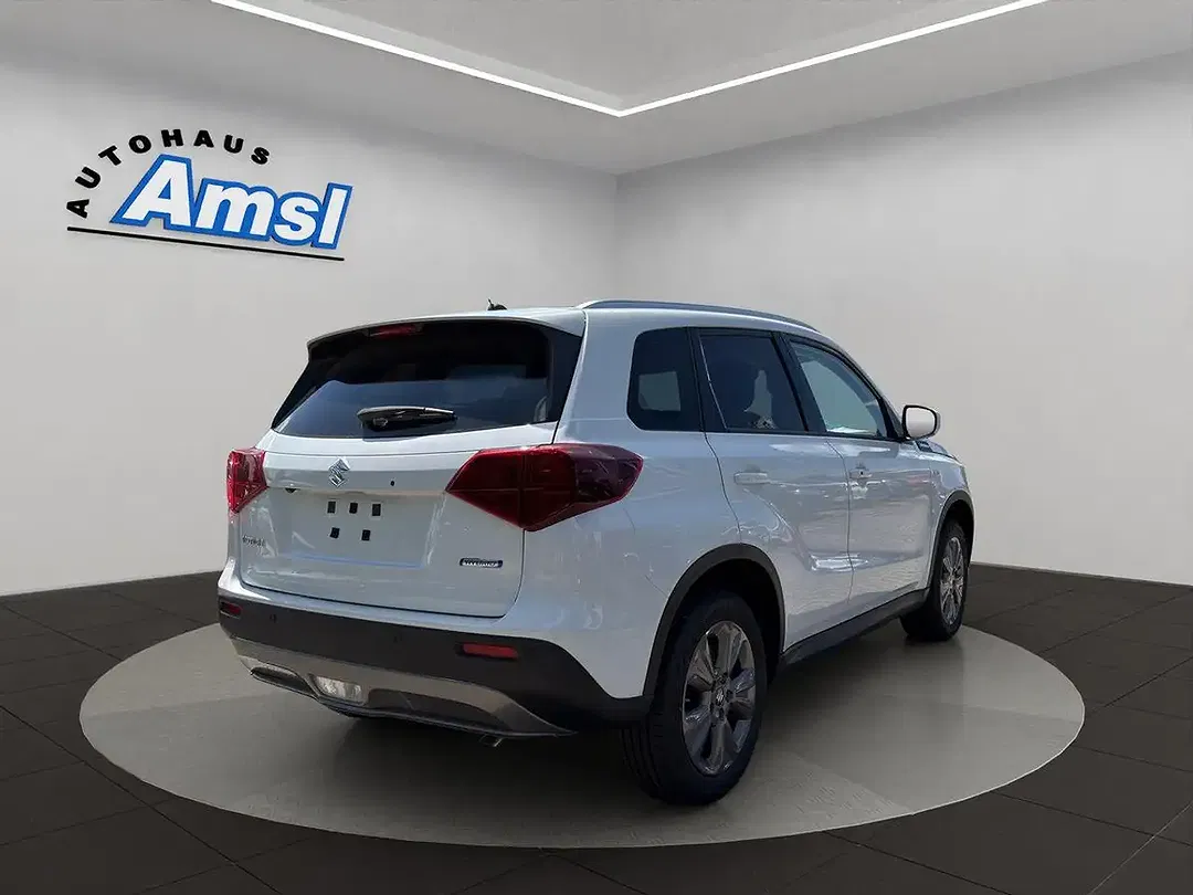 Suzuki Vitara - Thumbnail 5